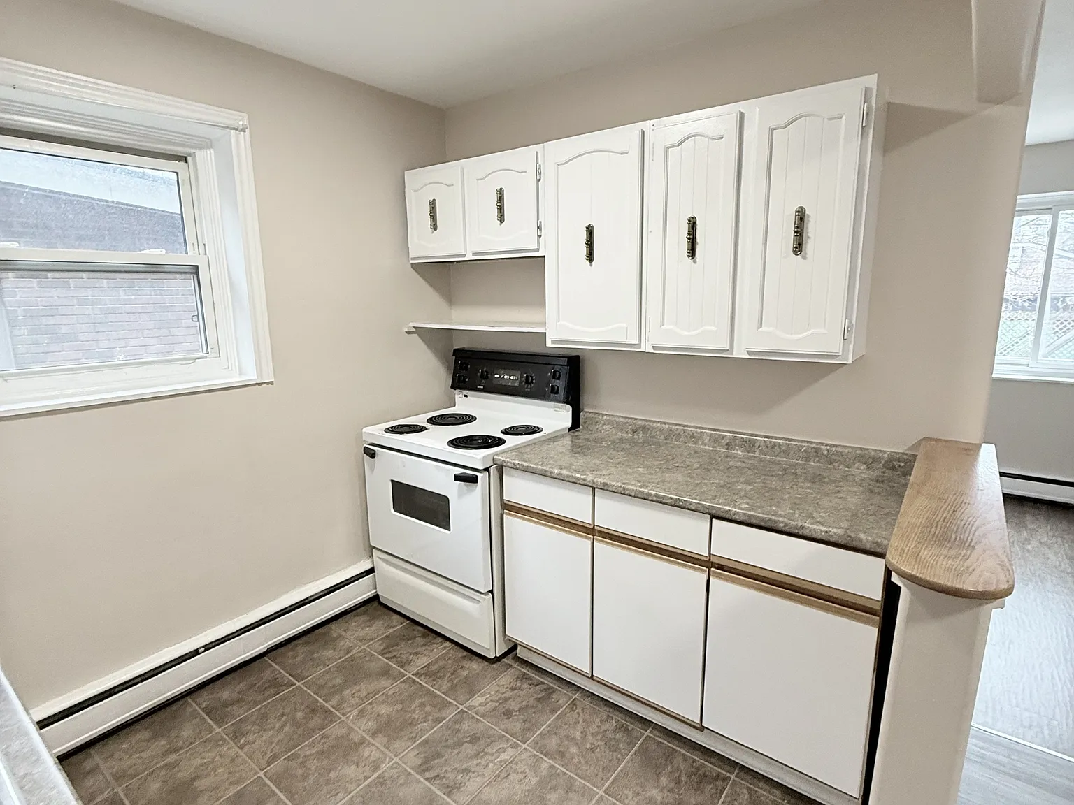 1 bed, $1,137 — Photo 3