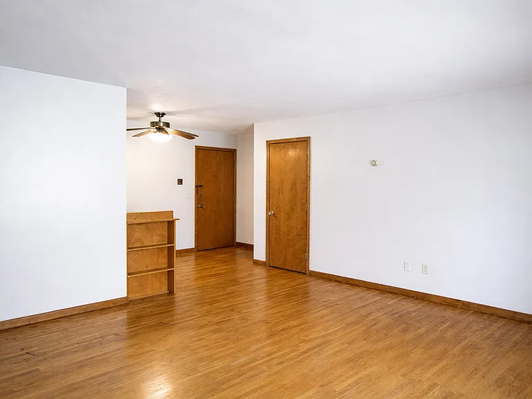 801 University Ave SE — Photo 16