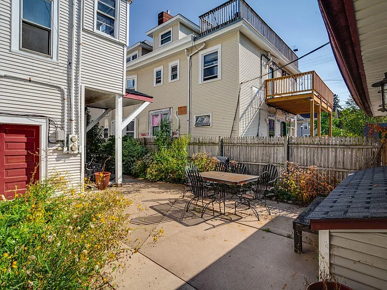 3040 James Ave S #3 — Photo 4