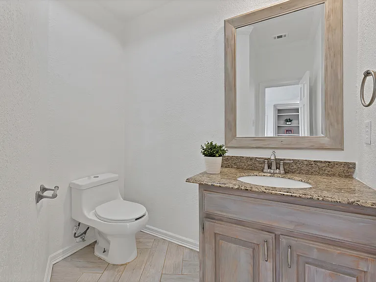 4219 Oak Springs Dr — Photo 30