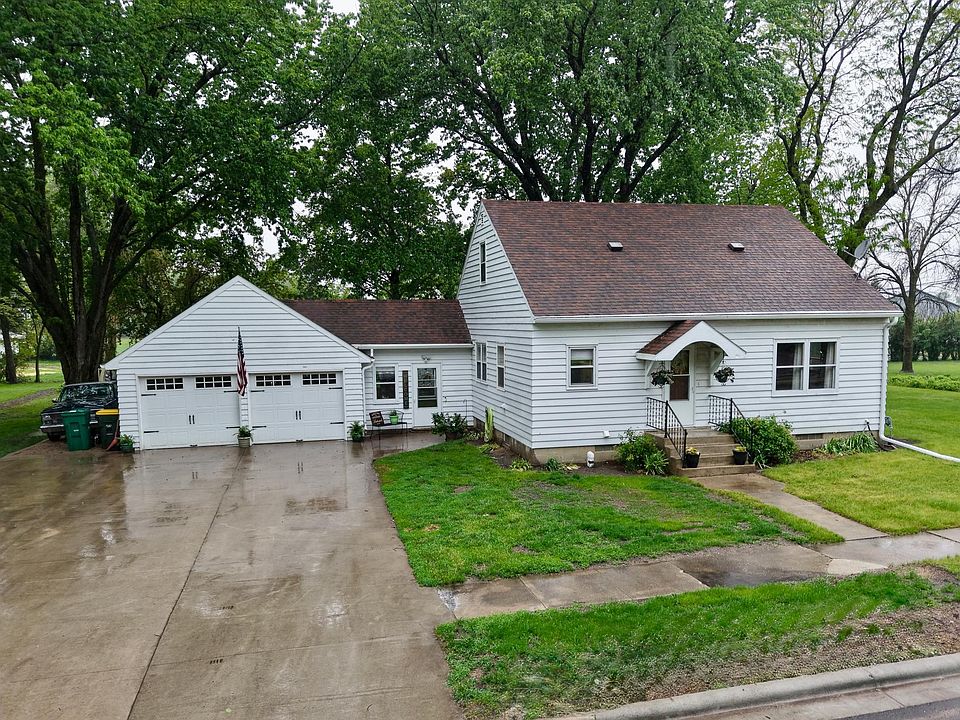 1st image of 500 1st St S