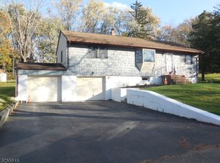 36 Adelphia Rd, Wayne, NJ 07470