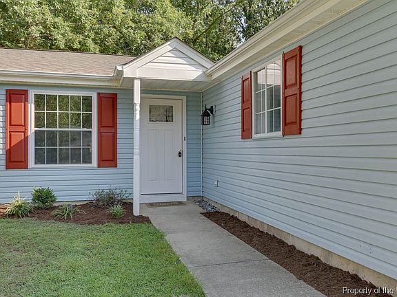 5th image of 512 Ashwood Dr