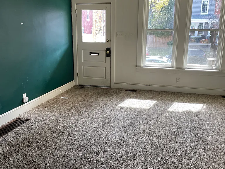 511 W Frederick St — Photo 3