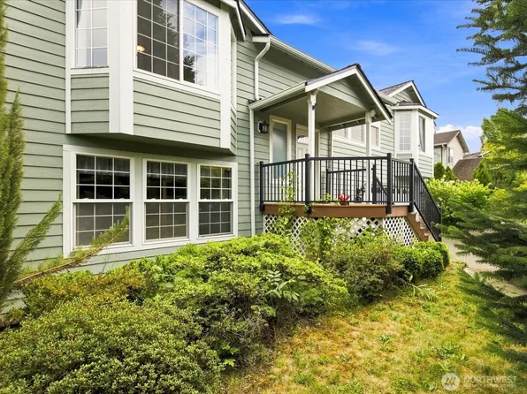 206 Orting Avenue NW, Orting, WA 98360