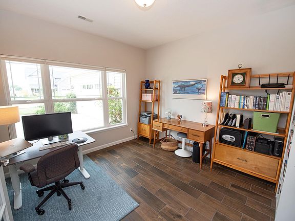 5th image of 2851 Needletail Dr