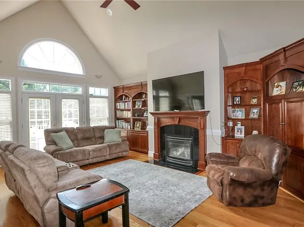 531 Westbrook St, Jonesville, NC 28642