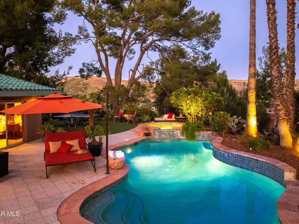 6110 Colodny Dr, Agoura Hills, CA 91301