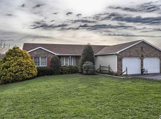 60 Acomo Dr, Dillsburg, PA 17019