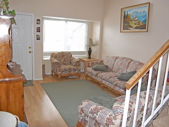 5th image of 1323 W Little Creek Dr