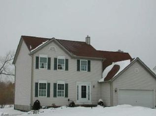 963 Fronek Dr, Streetsboro, OH 44241