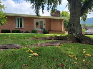 2105 Maryland Ave, Bluefield, WV 24701