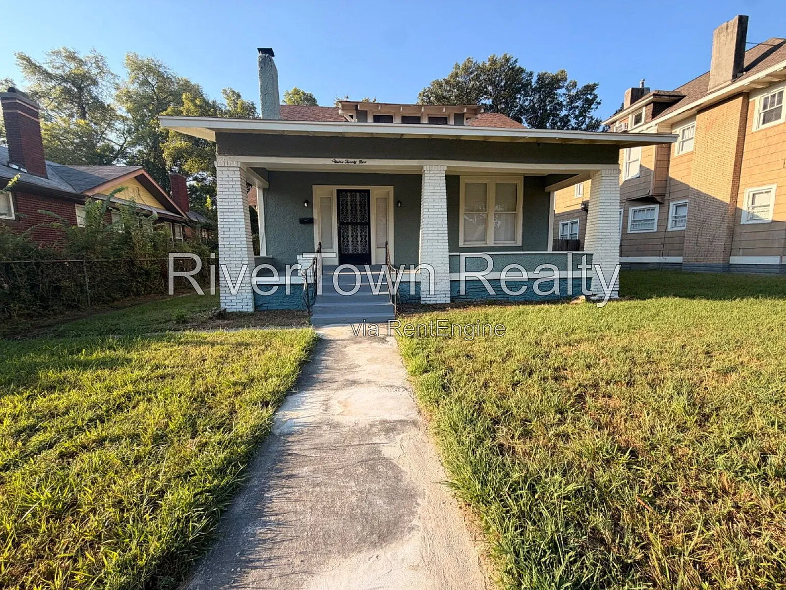 4 bed, 2.0 bath, 2154 sqft, $2,500 — Photo 2