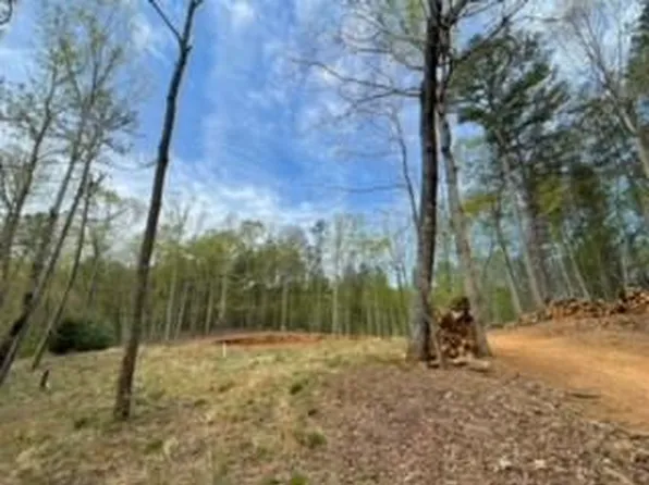 41 White Oak Dr, Ellijay, GA 30540