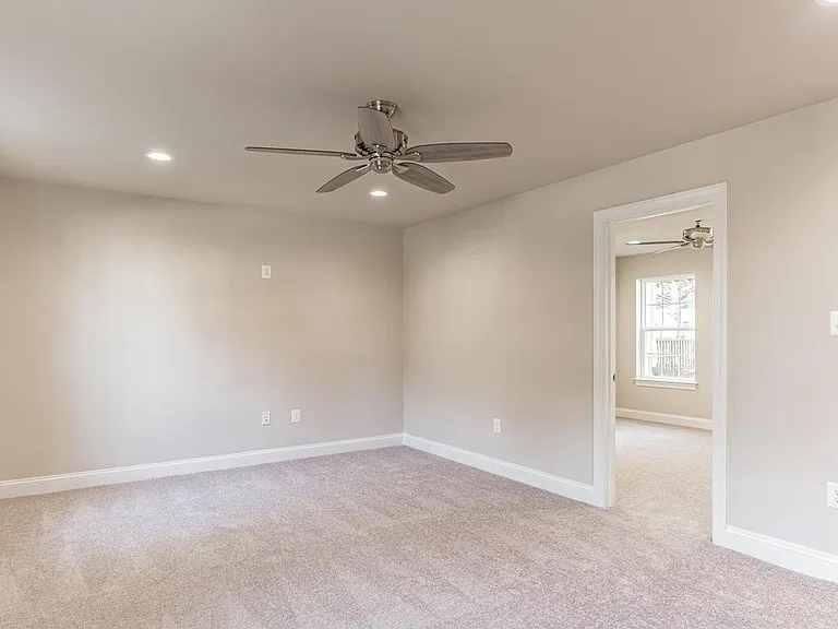 8916 Erie Ave — Photo 34