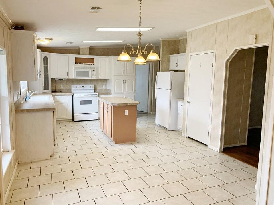 2nd image of 13688 Preacher St