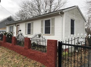 40 Luna St, Providence, RI 02904