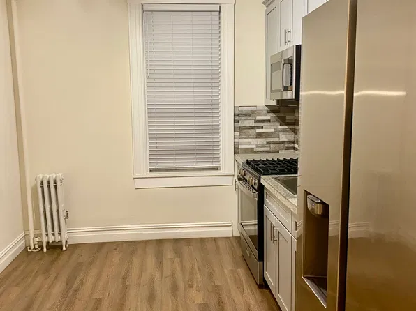 (undisclosed Address), Ridgewood, NY 11385