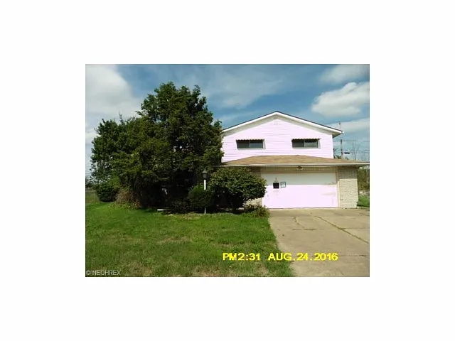 23925 David Dr photo 1