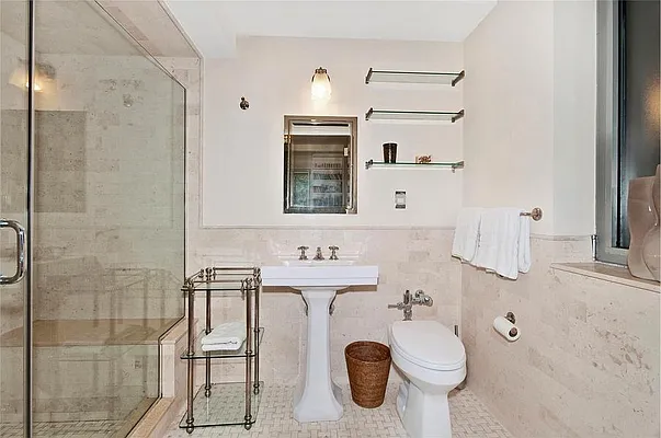 Rented by Douglas Elliman | media 8