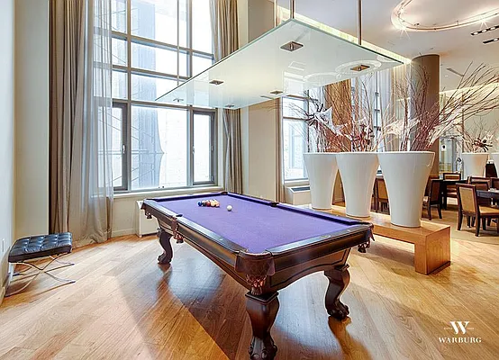 Sold by Warburg | media 11