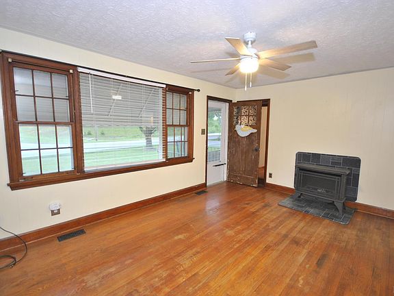 5th image of 17817 Leesville Rd