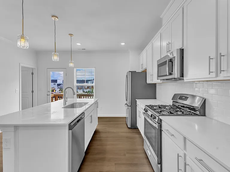 810 Basswood Glen Trl — Photo 12