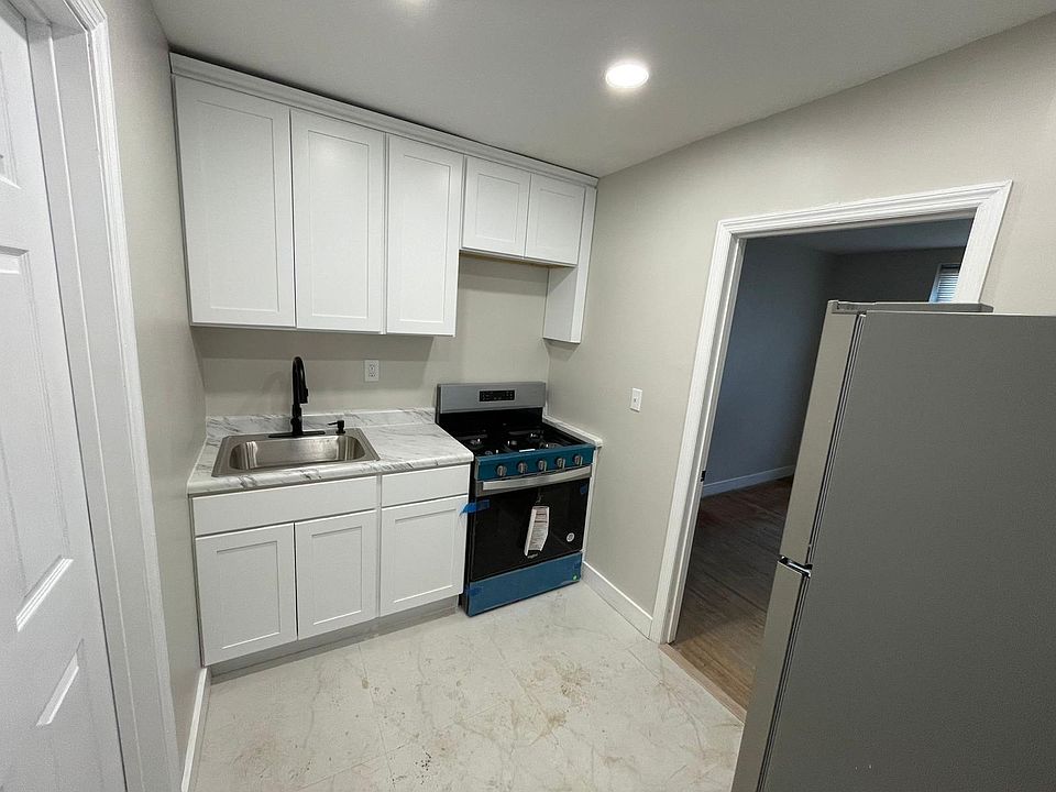 1st image of 234 Walsh Ave