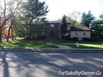 FRONT OF HOUSE
						:
						WITH SIDE ENTRY GARAGE