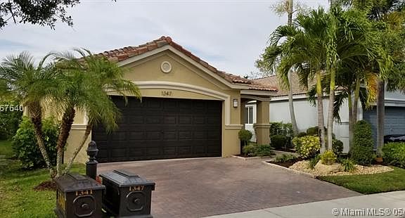 2nd image of 1347 Canary Island Dr