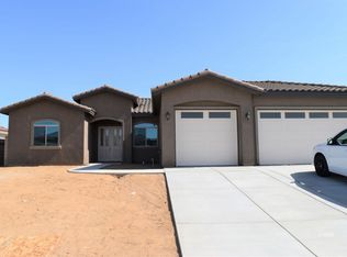 140 Rainshadow Ct, Ridgecrest, CA 93555