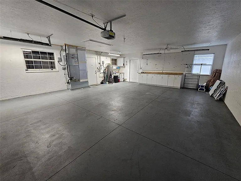 2130 Pinehurst St — Photo 23