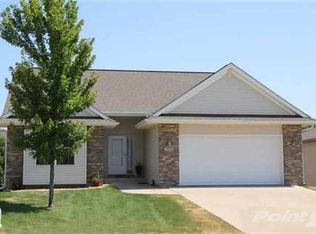 2155 Lynncrest Dr, Coralville, IA 52241