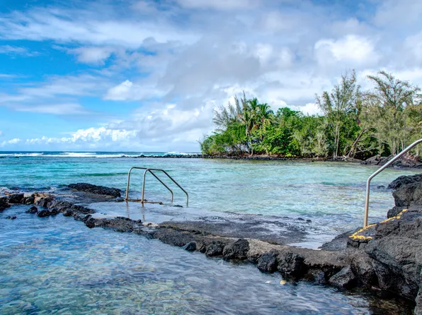 1875 Kalanianaole St APT 402, Hilo, HI 96720