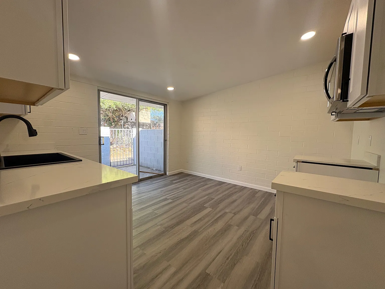 2 bed, 780 sqft, $1,295 — Photo 4
