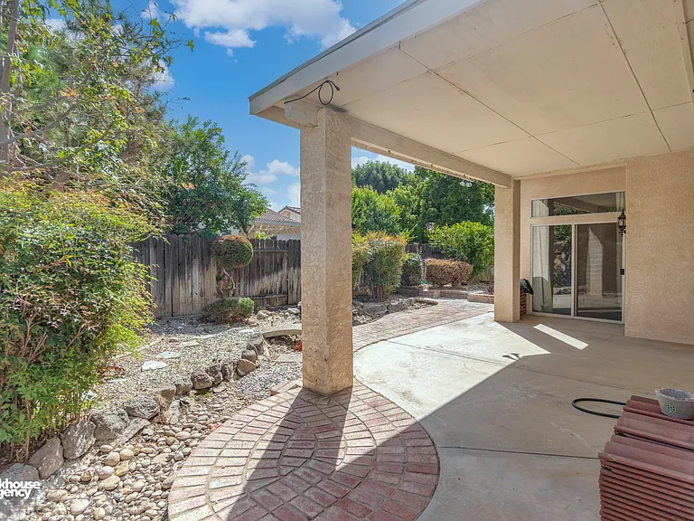 10621 Tivoli Ct — Photo 25