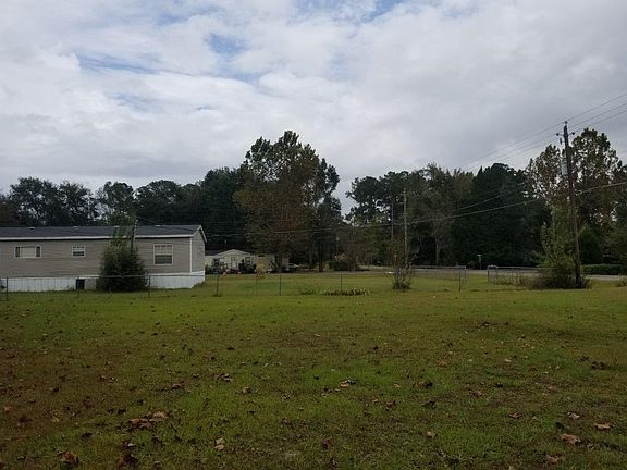 4th image of 257 SE Faye Ln