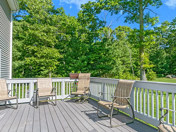 25 Billings Lake Road