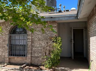 11485 Lone Wolf Cir, El Paso, TX 79936