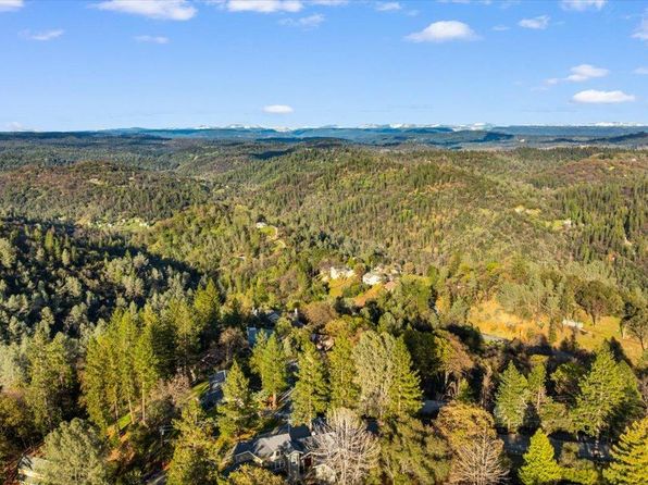17316 Ruth Ct, Grass Valley, CA 95949