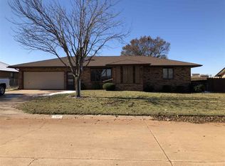 1408 Matthew Dr, Enid, OK 73701