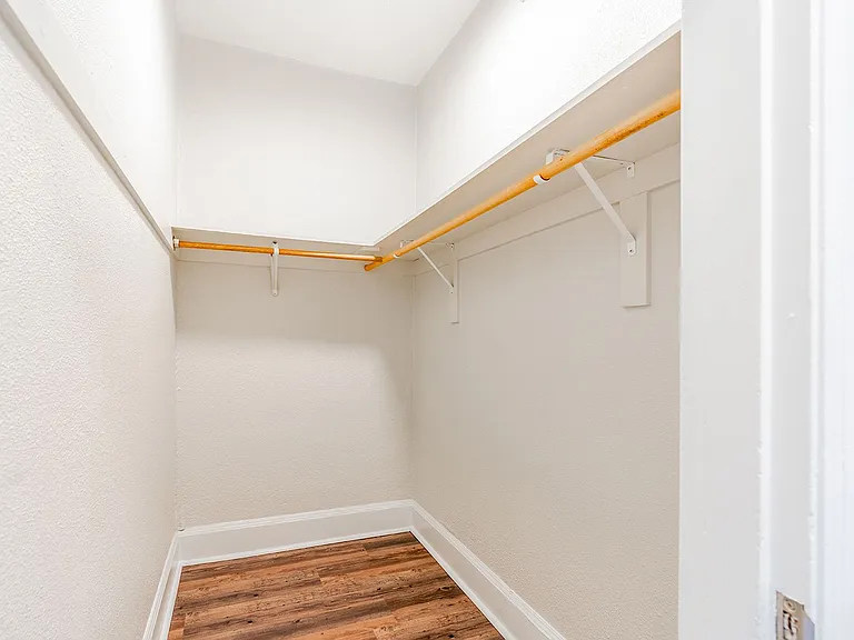 Carolina Court — Photo 29