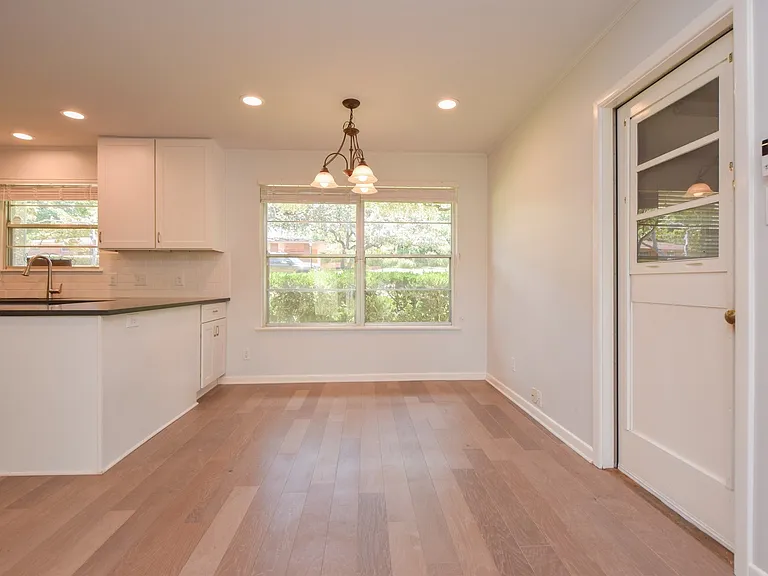 5003 Westview Dr — Photo 16