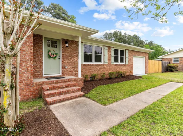 43 Holland Drive, Castle Hayne, NC 28429