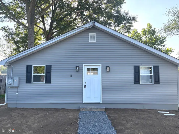 11 Shirley St, Woodstown, NJ 08098