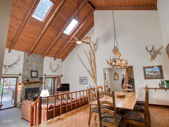 3rd image of 3038 Chestnut Cir