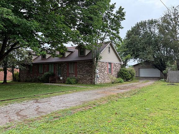 3rd image of 583 C Rody Rd