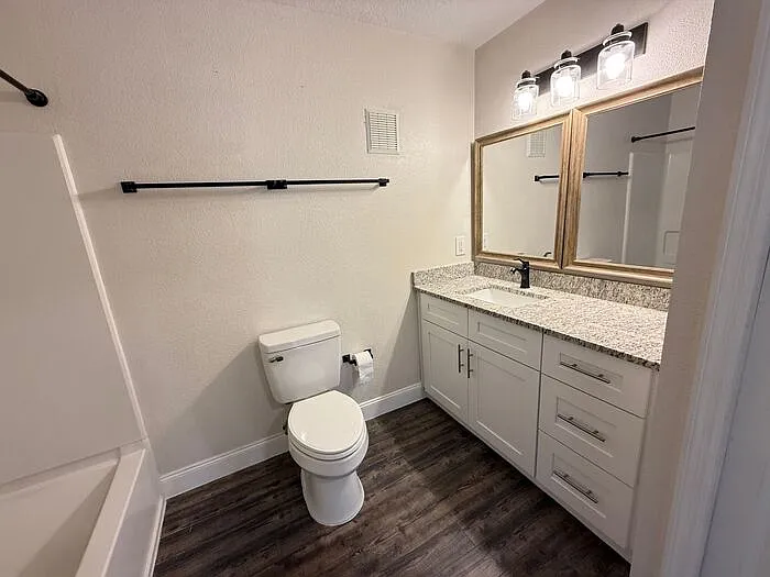 8844 Grand Palms Cir #B — Photo 40