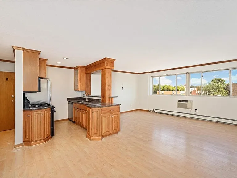 3120 Hennepin Ave S #301 — Photo 6