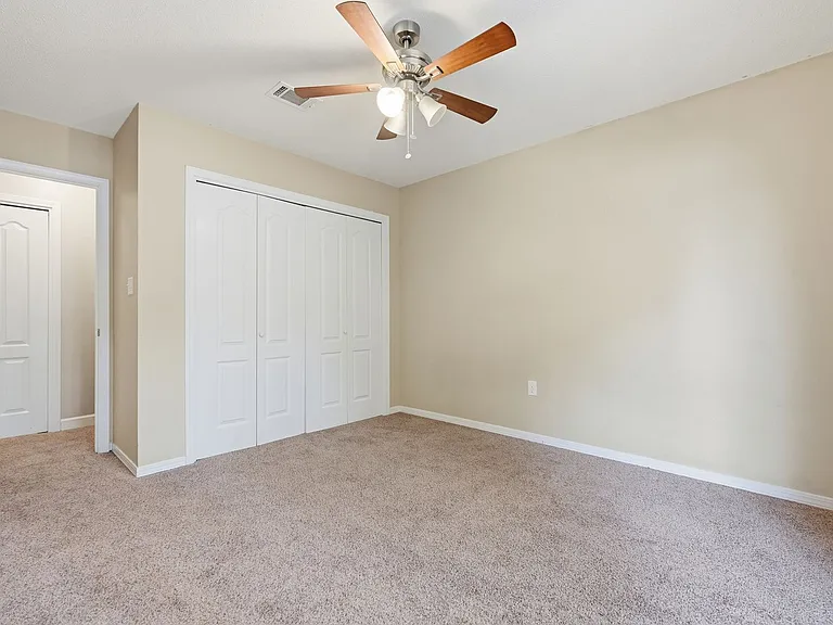 519 Matthew St — Photo 37